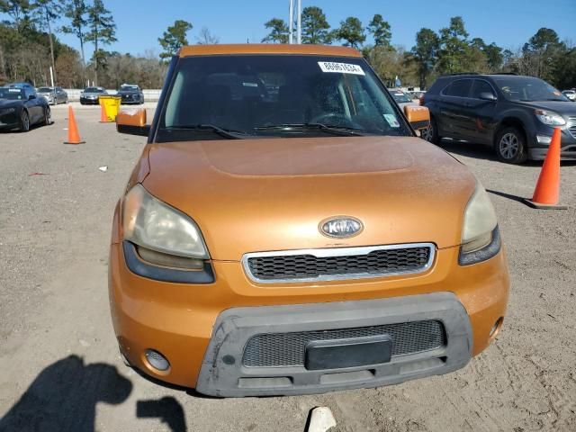 2011 KIA Soul +