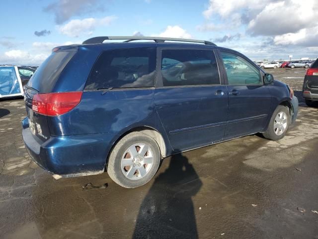 2005 Toyota Sienna CE