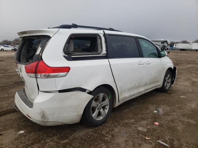 2013 Toyota Sienna LE