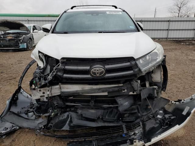 2018 Toyota Highlander SE