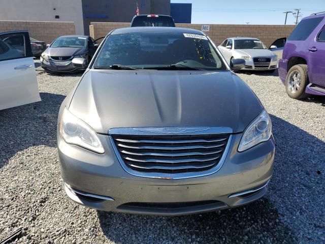 2013 Chrysler 200 Touring