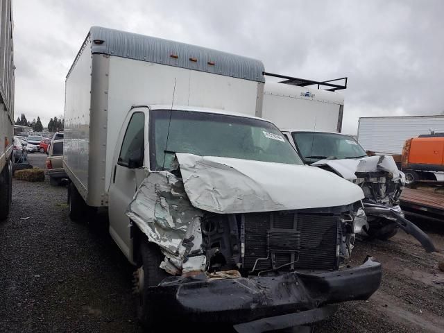 2004 GMC Savana Cutaway G3500