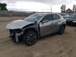 Lexus Vehiculos salvage en venta: 2019 Lexus UX 200