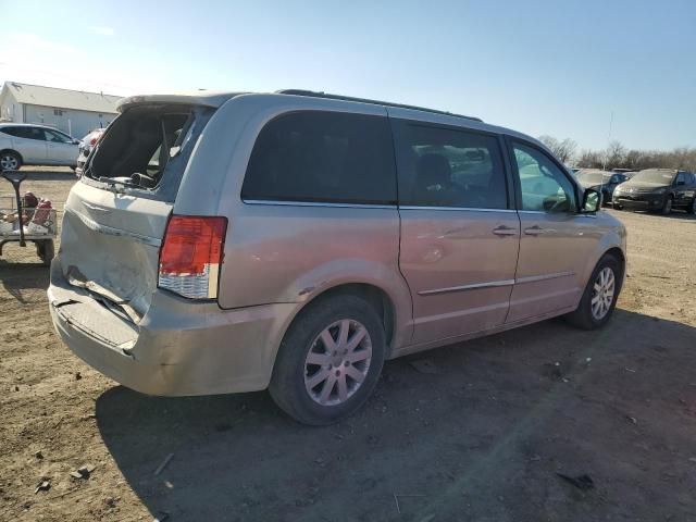 2013 Chrysler Town & Country Touring