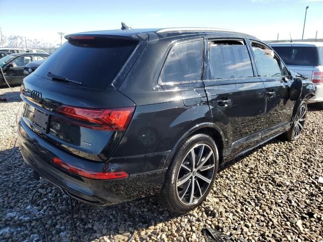 2023 Audi Q7 Premium Plus