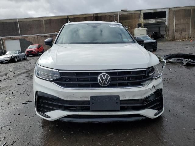 2023 Volkswagen Tiguan SE R-LINE Black