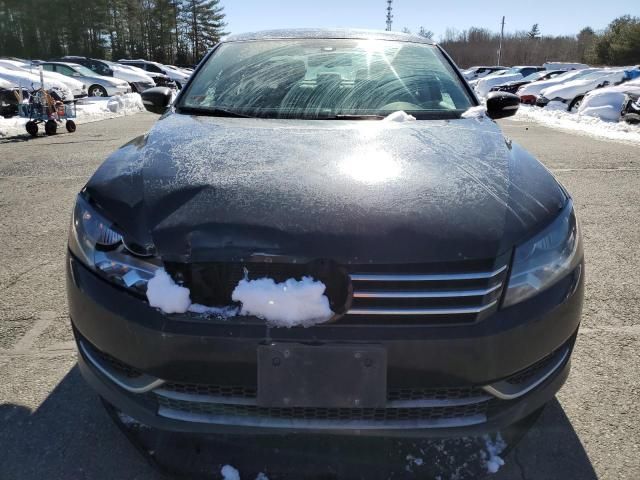 2013 Volkswagen Passat SE