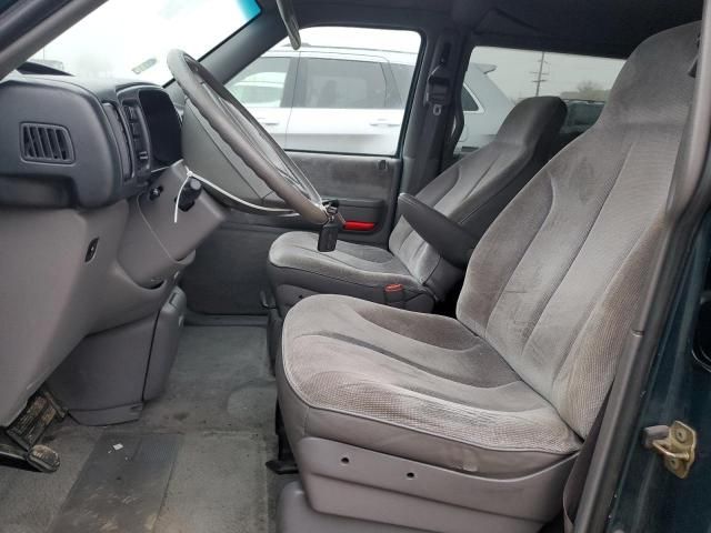 1994 Dodge Grand Caravan SE