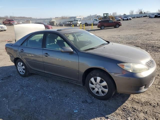 2005 Toyota Camry LE