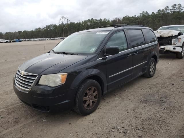 2010 Chrysler Town & Country Touring