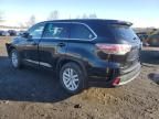 2016 Toyota Highlander LE