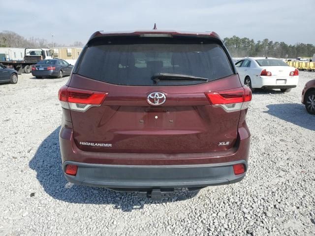 2017 Toyota Highlander SE