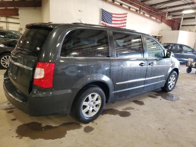 2012 Chrysler Town & Country Touring L