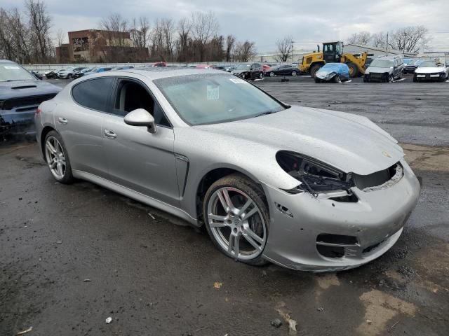 2012 Porsche Panamera 2