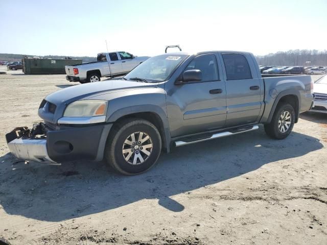 2006 Mitsubishi Raider Durocross