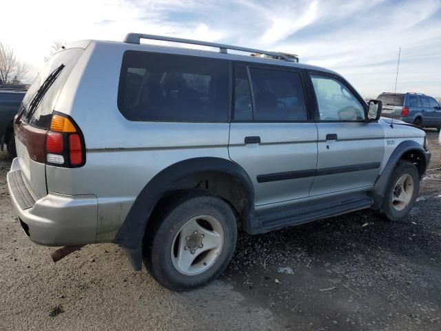 2001 Mitsubishi Montero Sport ES