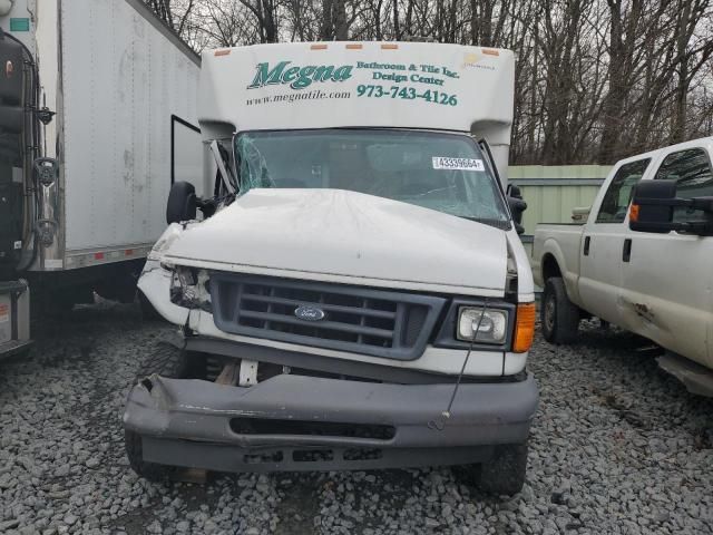 2006 Ford Econoline E350 Super Duty Cutaway Van