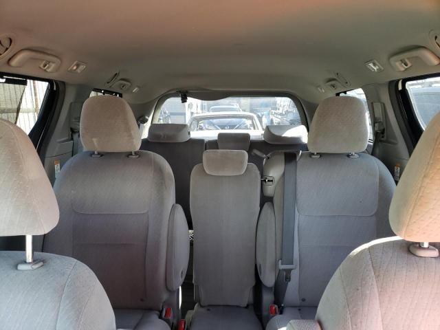 2015 Toyota Sienna LE