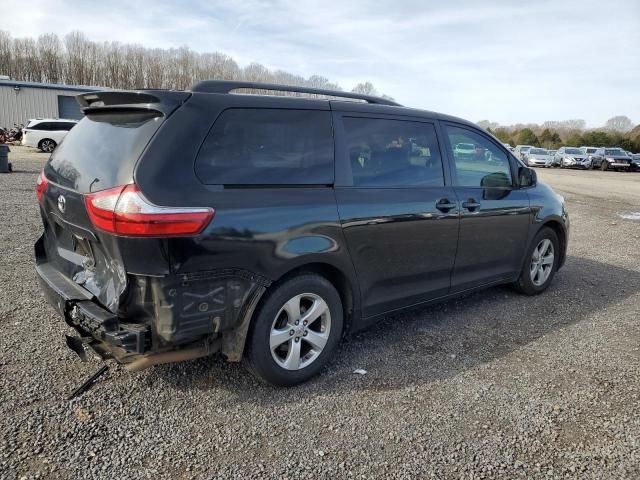 2015 Toyota Sienna LE