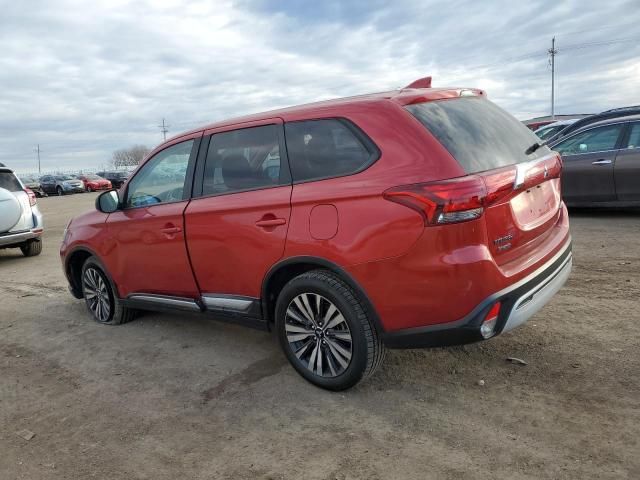 2019 Mitsubishi Outlander SE