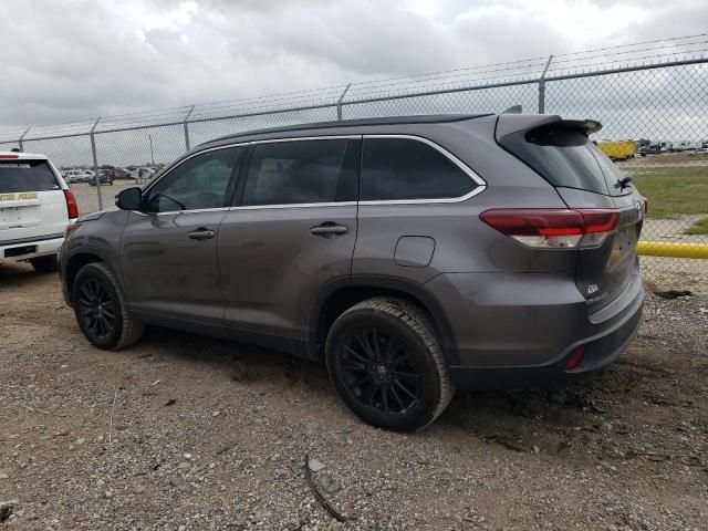 2019 Toyota Highlander SE