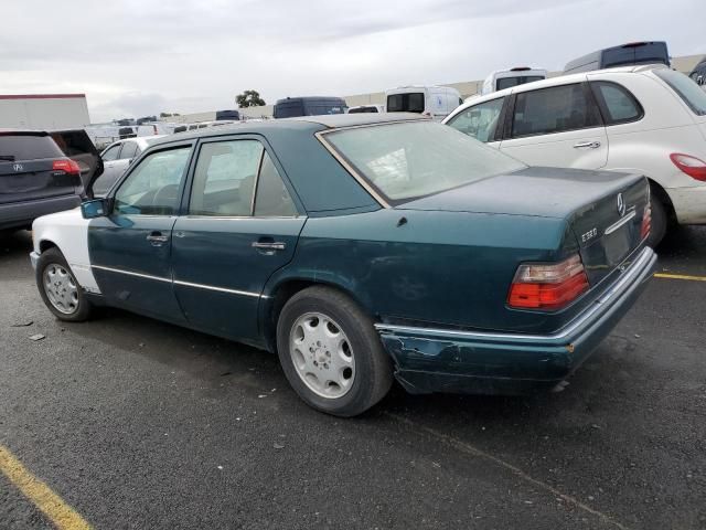 1995 Mercedes-Benz E 320 Base