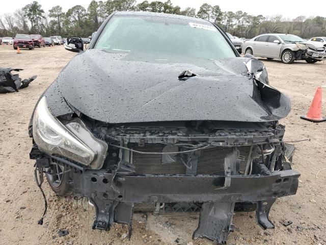 2015 Infiniti Q50 Base