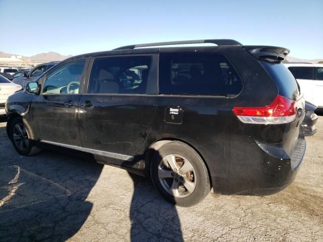 2013 Toyota Sienna LE