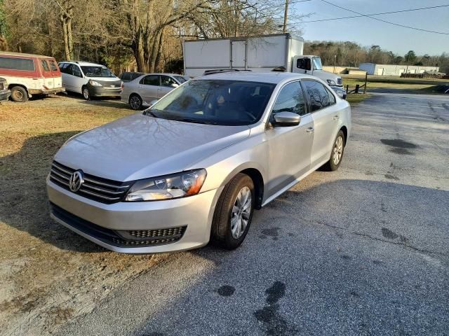 2013 Volkswagen Passat S