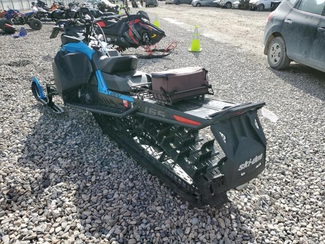 2019 Bombardier Snowmobile