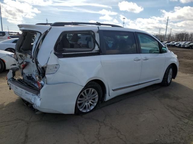 2014 Toyota Sienna XLE