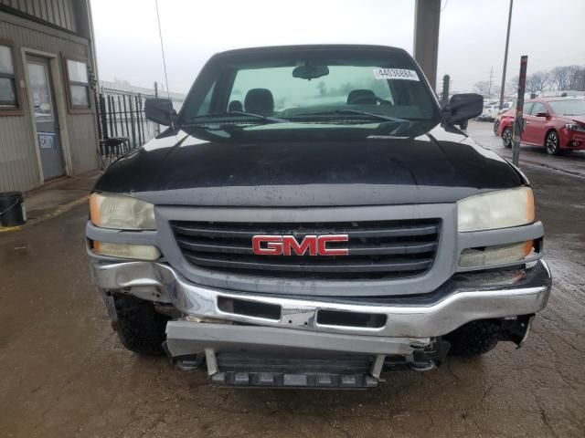 2005 GMC New Sierra C1500