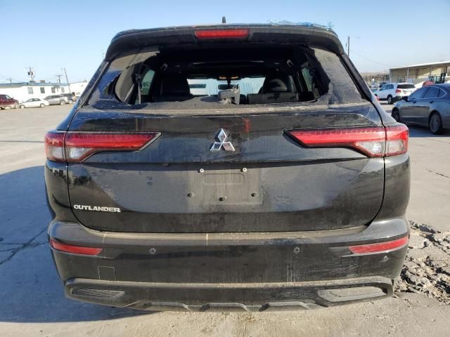 2022 Mitsubishi Outlander SE