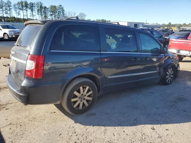 2013 Chrysler Town & Country Touring