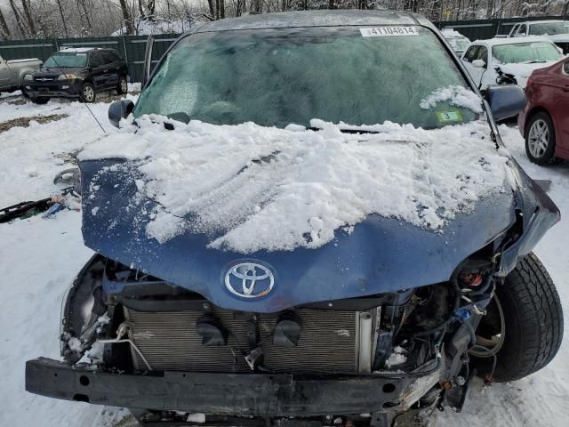 2014 Toyota Sienna LE