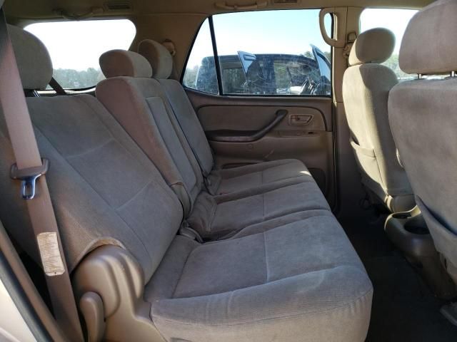 2004 Toyota Sequoia SR5