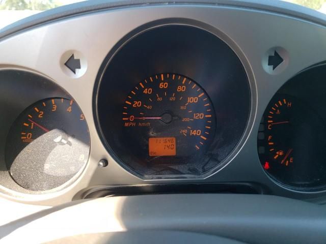 2004 Nissan Altima Base