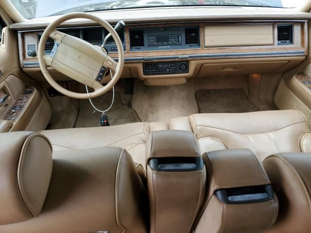 1994 Lincoln Town Car Signature