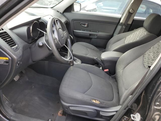 2011 KIA Soul +