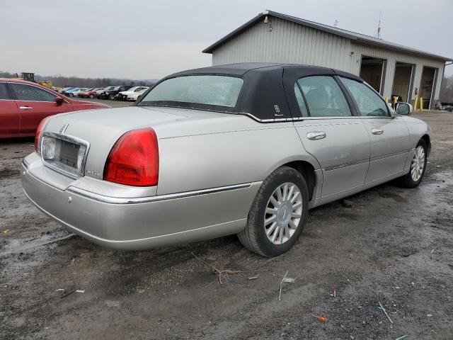 2004 Lincoln Town Car Ultimate