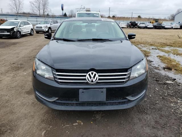 2013 Volkswagen Passat SE