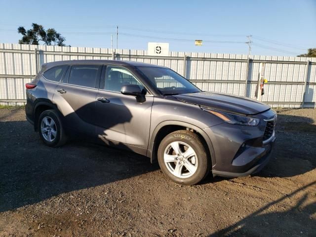 2022 Toyota Highlander Hybrid LE