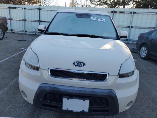 2010 KIA Soul +