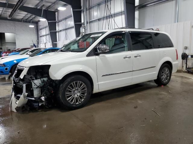 2013 Chrysler Town & Country Touring L