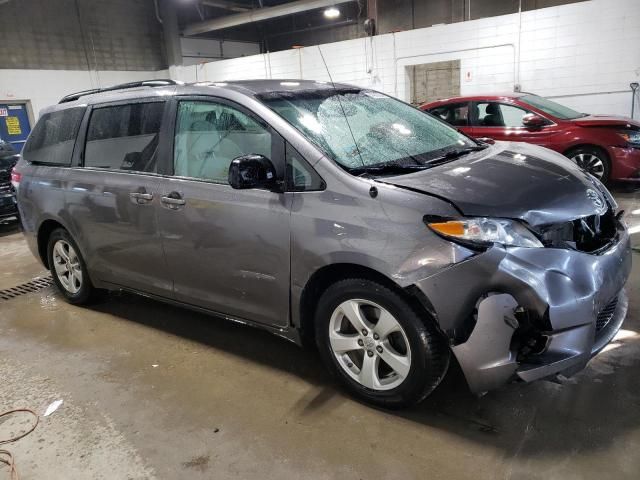 2011 Toyota Sienna LE