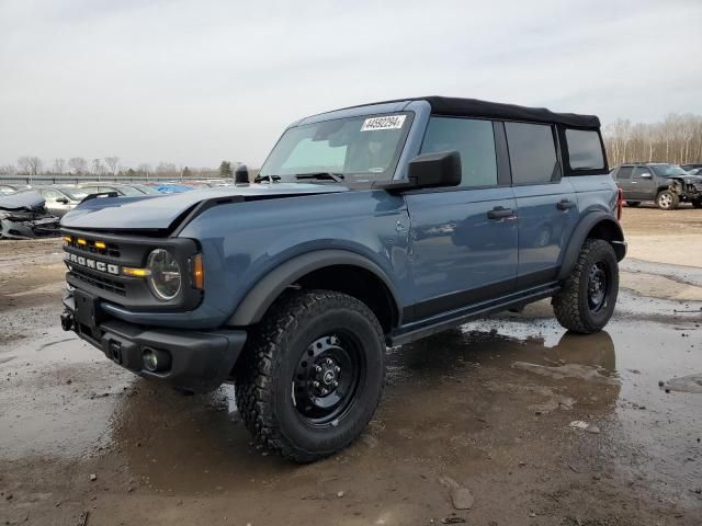 2023 Ford Bronco Base