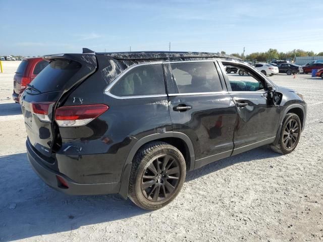 2019 Toyota Highlander SE