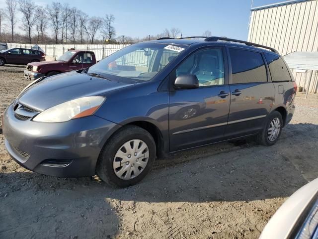 2009 Toyota Sienna CE