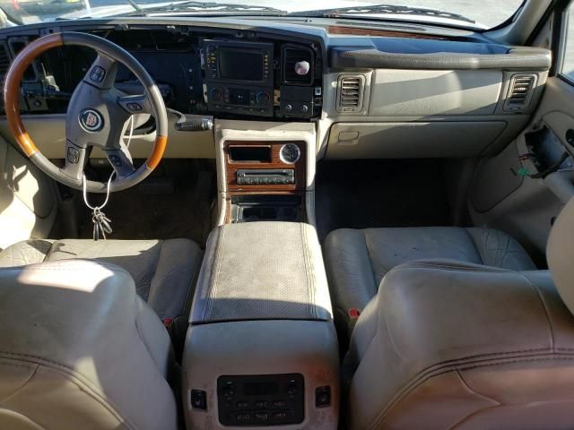 2004 Cadillac Escalade Luxury