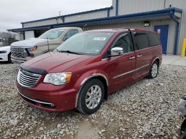 2012 Chrysler Town & Country Touring L